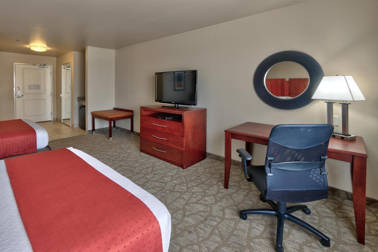 Holiday Inn Roswell By Ihg Δωμάτιο φωτογραφία