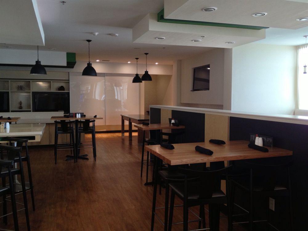 Holiday Inn Roswell By Ihg Εξωτερικό φωτογραφία